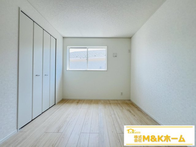 半田市乙川源内林町2丁目　全2棟　1号棟の洋室|洋室6帖！　南向きで子ども部屋にも最適です♪