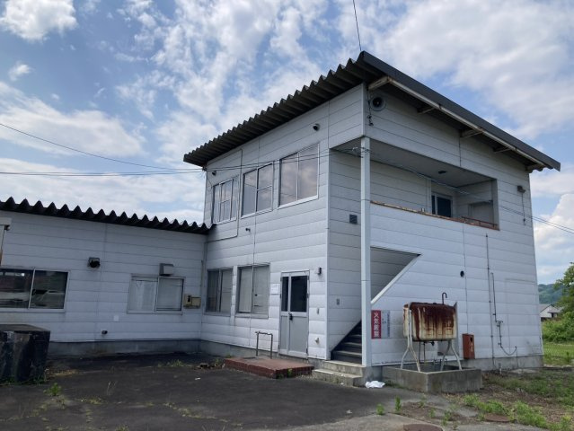 藤田倉庫兼作業所の外観