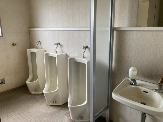 藤田倉庫兼作業所のトイレ