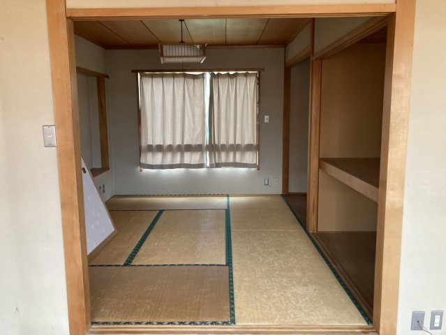 藤田倉庫兼作業所の和室|休憩室