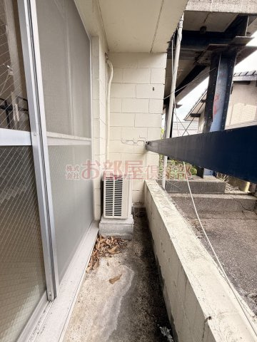ラ・グランリヴィエールのバルコニー|暖かな日差しのふりそそぐバルコニー