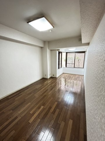 六甲グランドヒルズ２号館の寝室|洋室