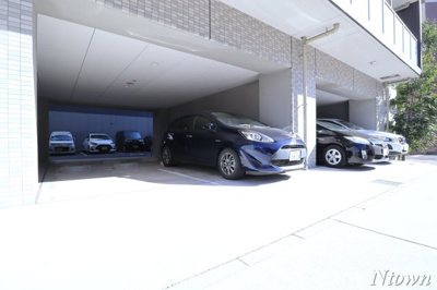 【駐車場】 | エスリード新栄マルス | 駐車スペースもあります