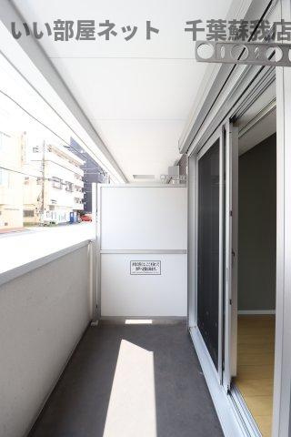 ニュートリノ要のバルコニー|開放的で明るい空間を演出してくれるバルコニーです