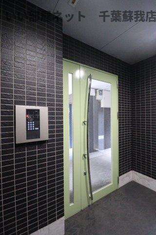 ニュートリノ要のエントランス|毎日通るエントランスはこのようになっています
