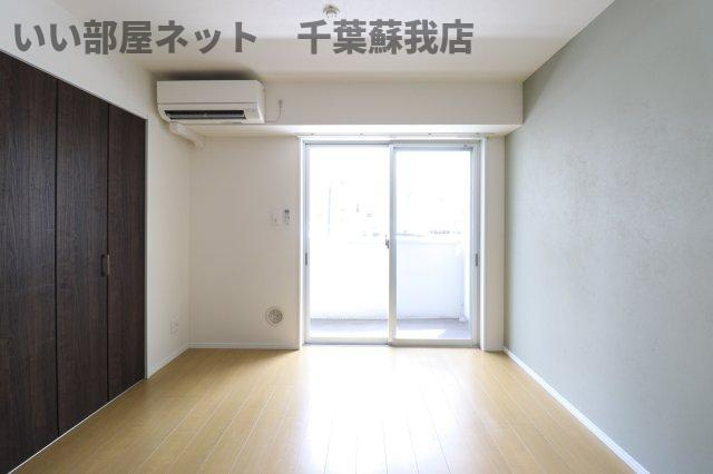 ニュートリノ要の洋室|コンパクトで使いやすい洋室です