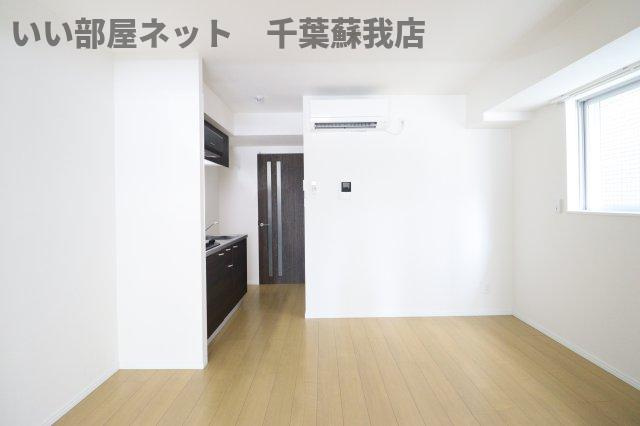ニュートリノ要の居間・リビング|ゆったりとした居間です