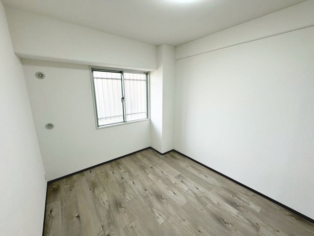 メゾンドール諏訪森の寝室