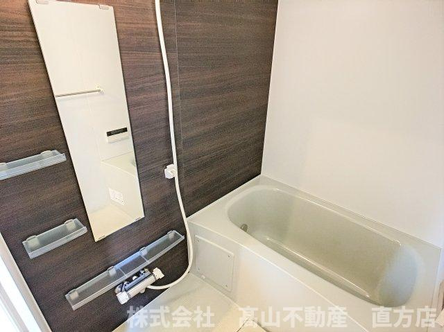 直方市大字感田のアパートの浴室
