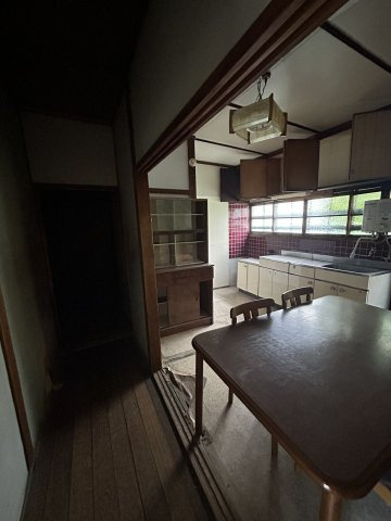 緑区平子が丘平屋戸建の居間・リビング