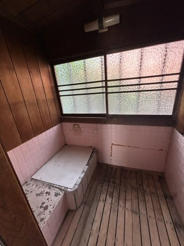 緑区平子が丘平屋戸建の浴室