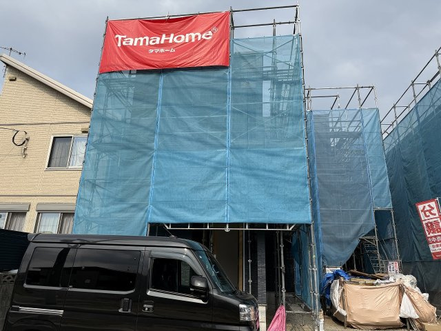 高田5丁目　新築戸建　4棟の前面道路含む現地写真