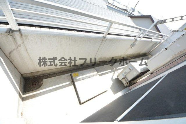 武蔵野市境南町５丁目の賃貸マンションのバルコニー