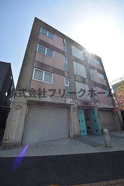 武蔵野市境南町５丁目の賃貸マンションの外観
