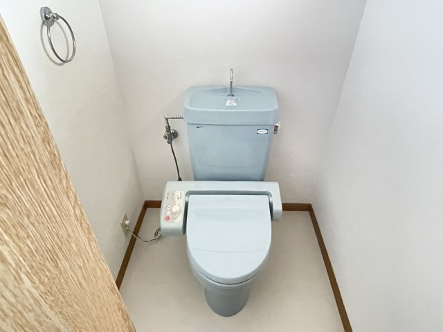 丹波篠山市住吉台の中古一戸建のトイレ