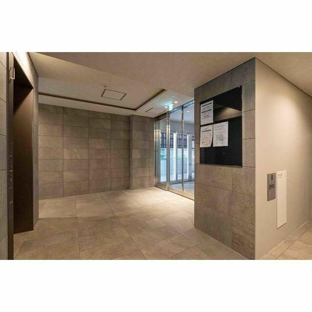 ＬＵＭＩＥＣ　ＢＵＮＫＹＯ　ＳＥＮＧＯＫＵのエントランス