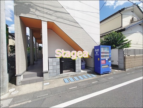 Infinity 東大宮のエントランス