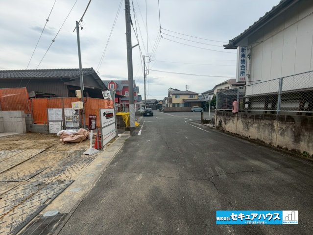 【同施工物件ご案内可能】知多市新知東町　全2棟の前面道路含む現地写真|事前予約にて現地ご見学いただけます！お気軽にお問い合わせください♪
■株式会社　セキュアハウス■
住宅ローンに強く、知識、経験豊富なスタッフ在籍
お客様に寄り添い、ご成約後もサポート致します