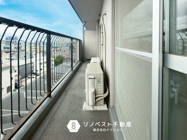 レック鴻池マンションのバルコニー|【リノベスト不動産】弊社は近鉄大阪線・奈良線『布施』駅から徒歩2分の場所にございます♪
