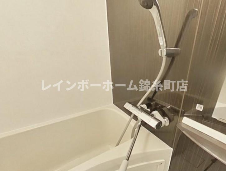 Briller8の浴室
