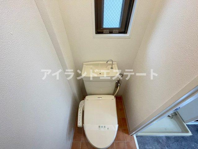 サンブリッジコーポ　バストイレ別　温水洗浄便座　陽当たり良好のトイレ|※別号室参考写真