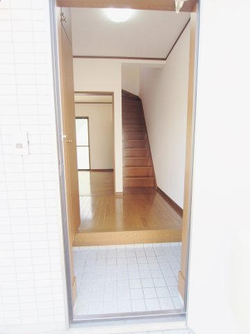 石元コーポIIの玄関