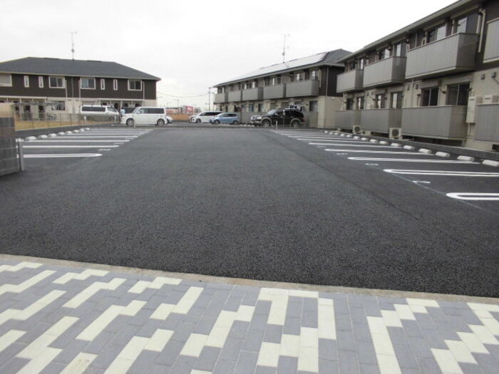 アグレアーブルの駐車場