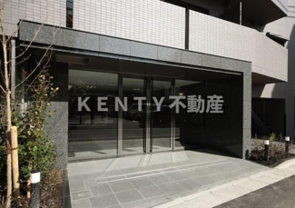 【エントランス】 | 落ち着いたエントランスです
