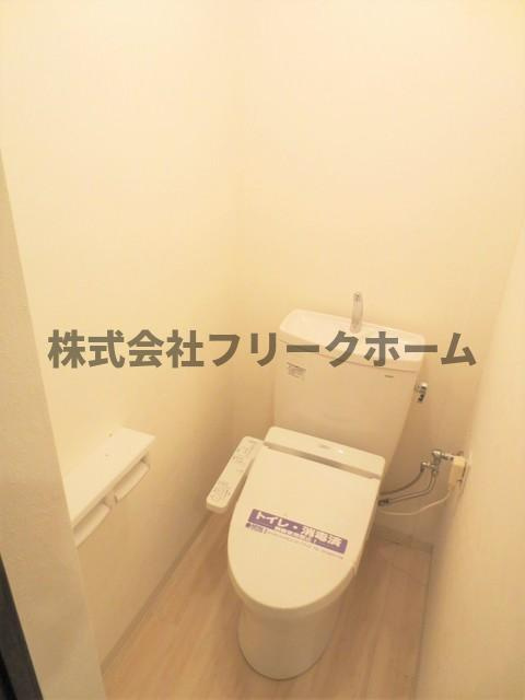 武蔵野市境１丁目の賃貸マンションのトイレ