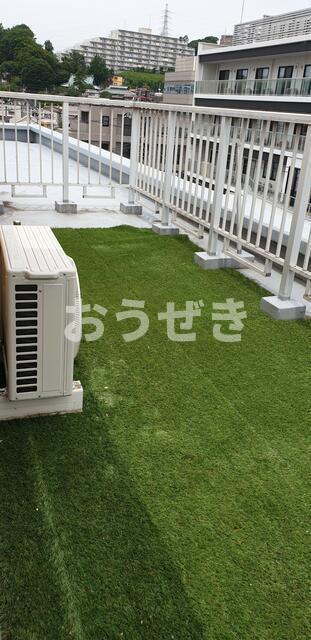アックス横浜戸塚のバルコニー