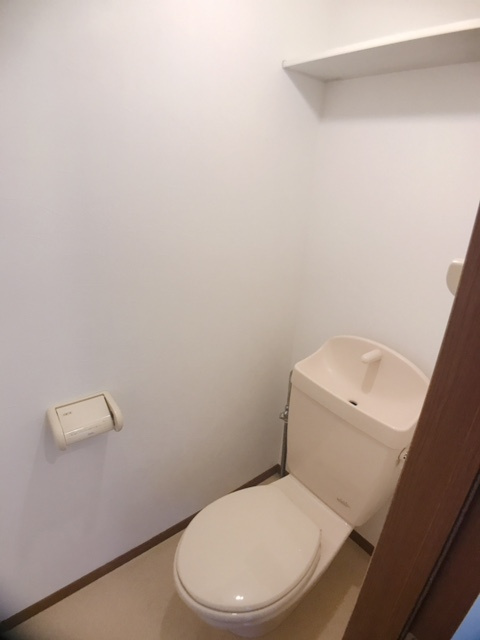 ラークのトイレ