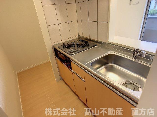 直方市大字感田のアパートのキッチン