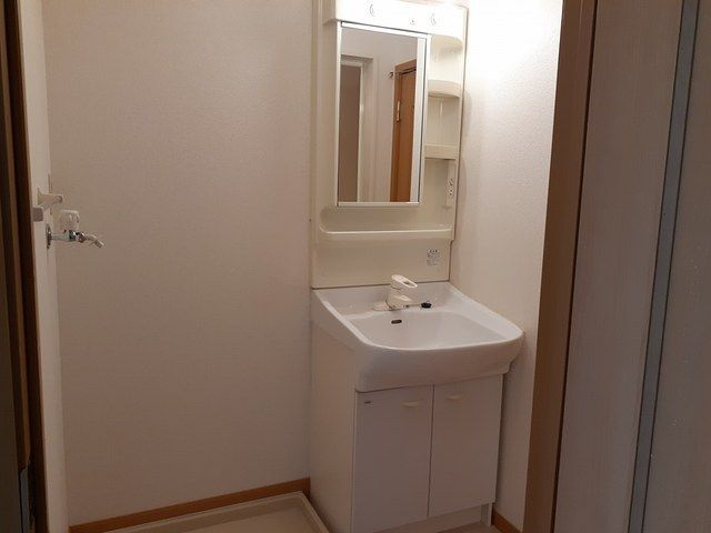 ウィングコート　Ｂの洗面所