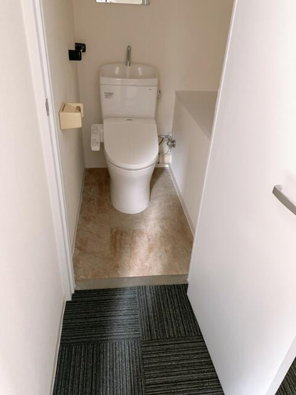 【トイレ】 | ロイヤルコート目黒 | 落ち着いた色調のトイレです