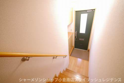 シャーメゾン朽網　Ｂ棟　の玄関