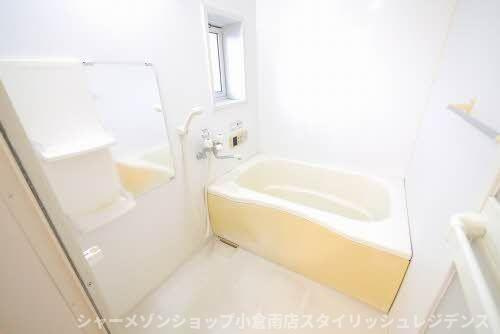 シャーメゾン朽網　Ｂ棟　の浴室