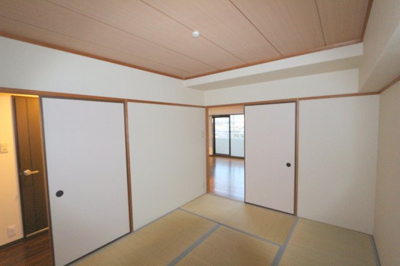 【寝室】 | フェルティ豊中 | 写真は反転タイプとなり、実際のお部屋とは異なります