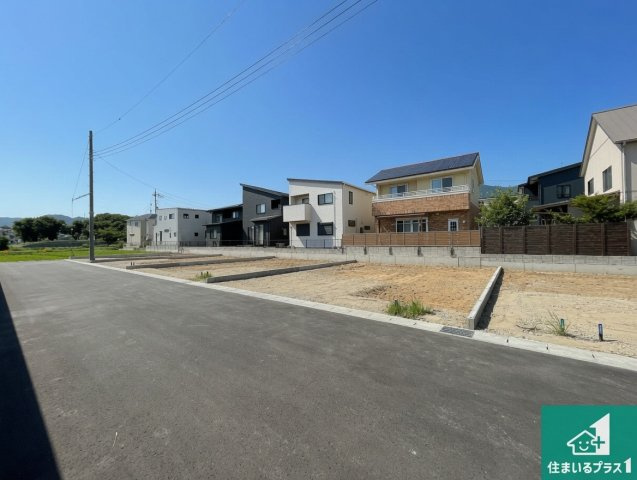 ★大津市下阪本　第5期　新築一戸建ての外観|周辺は落ち着いた街並みの住宅地！子育てがしやすい住環境です！まだ未完成ですが、現地でしかわからない事もございます。是非一度ご覧ください。