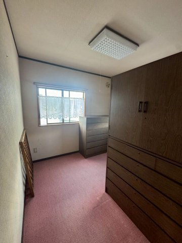 芳田戸建中古の洋室