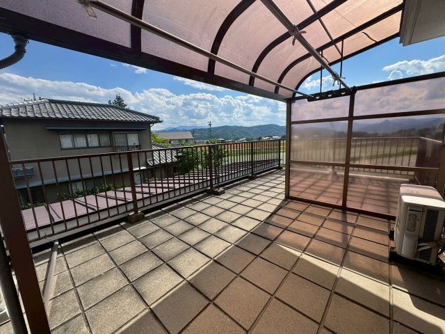 芳田戸建中古のバルコニー