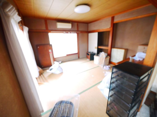 大網白里市細草　中古戸建の和室|４LDK　白里海岸まで車約6分　残置物撤去中　間取り図作成中　