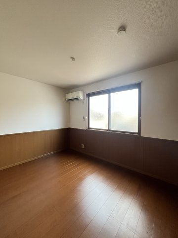 グランシャリオ堀川Ｄ棟の洋室|イメージ102号室の写真（反転あり）