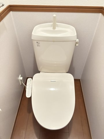 グランシャリオ堀川Ｄ棟のトイレ