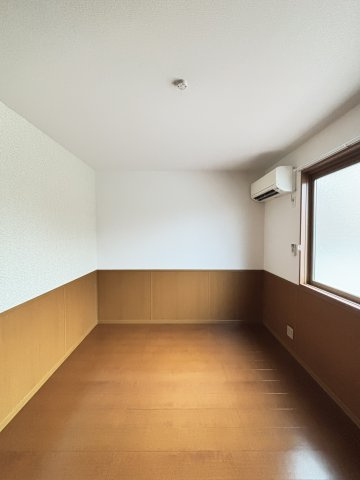 グランシャリオ堀川Ｄ棟の洋室