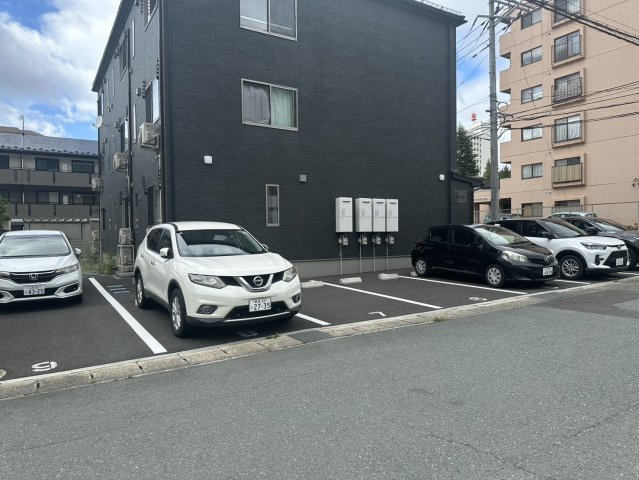 ラ・カシェット(La Cachette)の駐車場