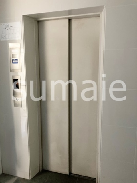 アイビーテラスのロビー|エレベーター完備。