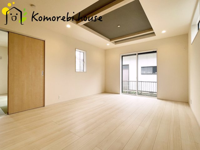 さいたま市西区中野林　新築一戸建て　ブルーミングガーデン　01の居間・リビング|26.06.15　撮影済み