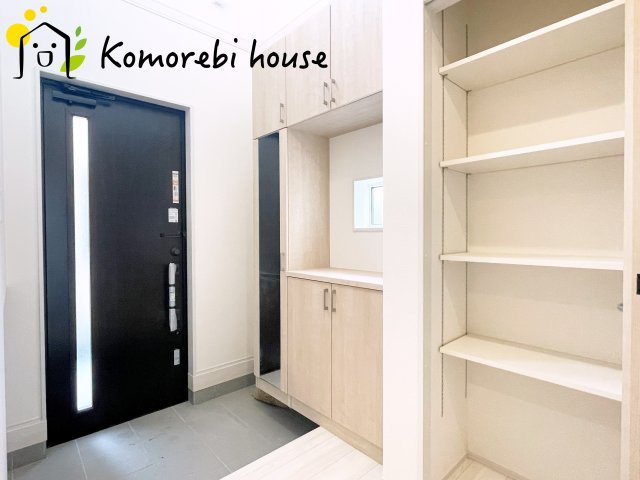 さいたま市西区中野林　新築一戸建て　ブルーミングガーデン　01の玄関|26.06.15　撮影済み