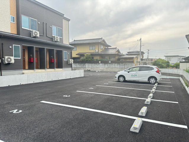 サジタリアスの駐車場