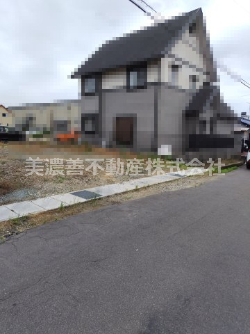 ６７１１６　羽島郡岐南町伏屋二丁目土地の前面道路含む現地写真